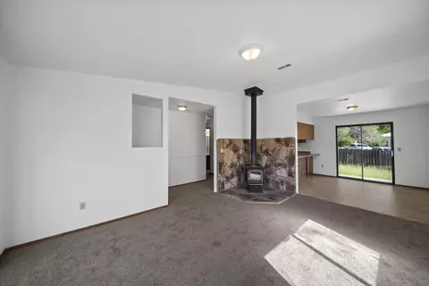 Living - 4422 Swallowtail Ct, Redding, CA 96003 photo 2 of 5