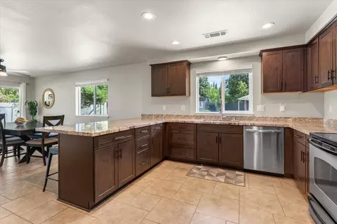 3160 Barrel Ct, Redding, CA 96001 photo 12