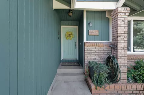 13375 Kings Way, Redding, CA 96003 photo 2