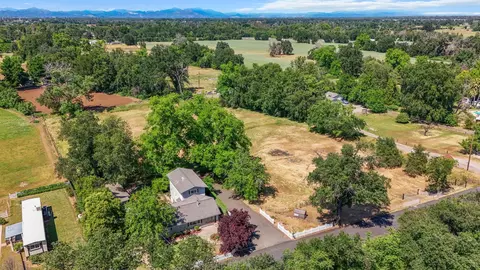 19186 Knighton Rd, Redding, CA 96002 photo 36
