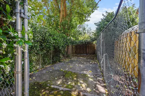 19186 Knighton Rd, Redding, CA 96002 photo 31