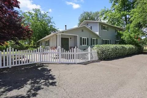 19186 Knighton Rd, Redding, CA 96002 photo 48