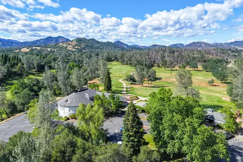 View/Area - 13477 Tierra Heights Rd, Redding, CA 96003 photo 19 of 23