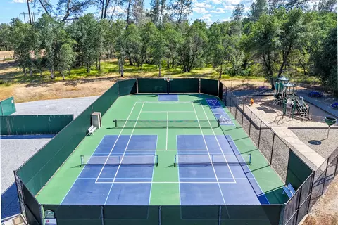 View/Area - 13477 Tierra Heights Rd, Redding, CA 96003 photo 16 of 23