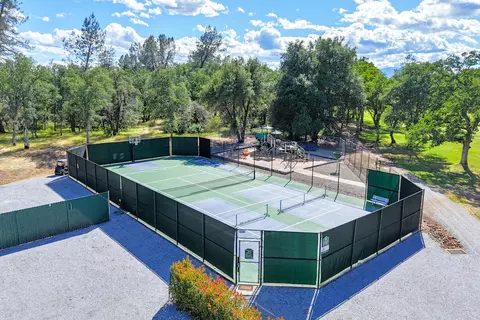 View/Area - 13477 Tierra Heights Rd, Redding, CA 96003 photo 17 of 23