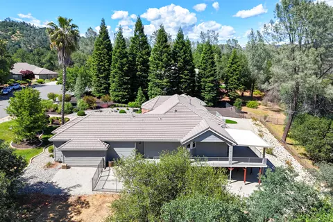 View/Area - 13477 Tierra Heights Rd, Redding, CA 96003 photo 8 of 23