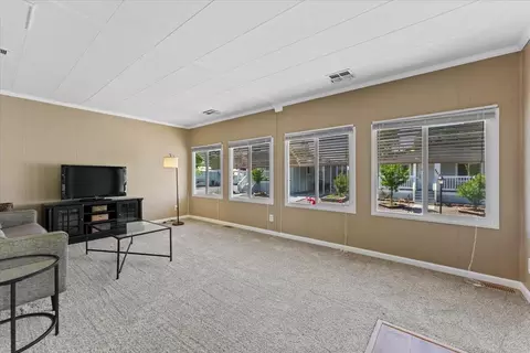 4824 Pecan Dr, Redding, CA 96003 photo 3