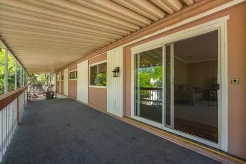 4824 Pecan Dr, Redding, CA 96003 photo 2