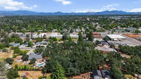 2375 Marilyn Ave, Redding, CA 96002 photo 12