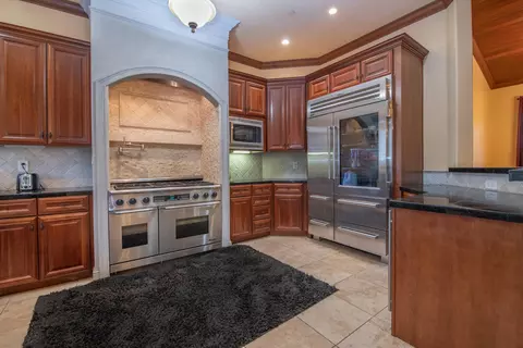 Kitchen - 4684 Oak Glen Dr, Redding, CA 96001 photo 1 of 2