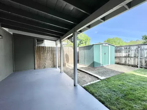 Exterior - 1808 Del Mar Ave, Redding, CA 96003 photo 2 of 5