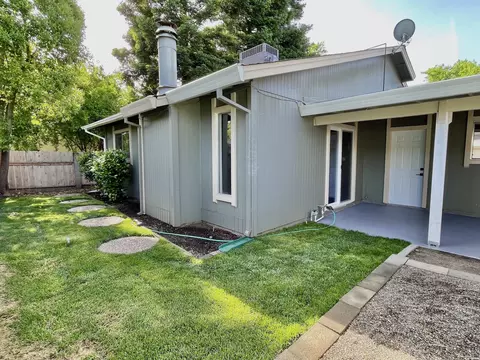 Exterior - 1808 Del Mar Ave, Redding, CA 96003 photo 3 of 5