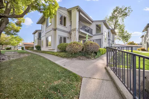 249 Ridgetop Dr #239, Redding, CA 96003