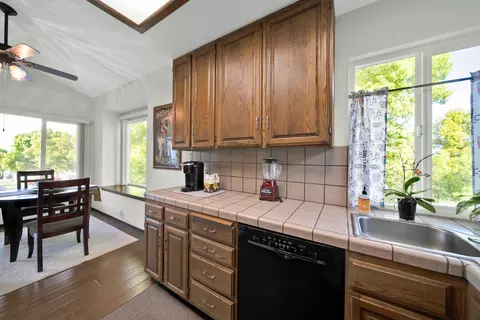 Kitchen - 249 Ridgetop Dr #239, Redding, CA 96003 photo 1 of 3