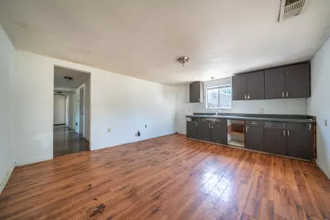 Living - 2631 Irwin Rd, Redding, CA 96002 photo 4 of 4
