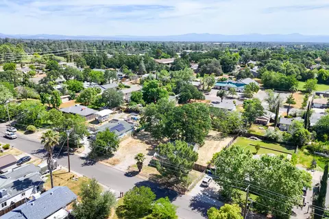 View/Area - 2631 Irwin Rd, Redding, CA 96002 photo 1 of 2