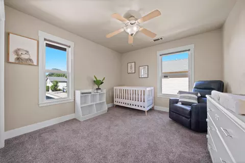 Bedroom - 876 Kite Ln, Redding, CA 96001 photo 2 of 2