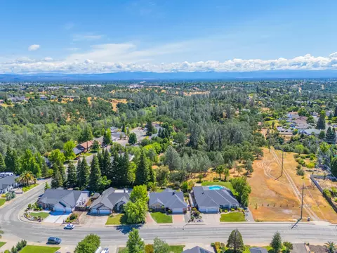 View/Area - 265 River Park Dr, Redding, CA 96003 photo 2 of 2