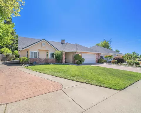 Exterior - 265 River Park Dr, Redding, CA 96003 photo 2 of 4