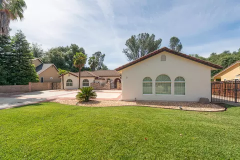Exterior - 2759 Lake Redding Dr, Redding, CA 96003 photo 15 of 15
