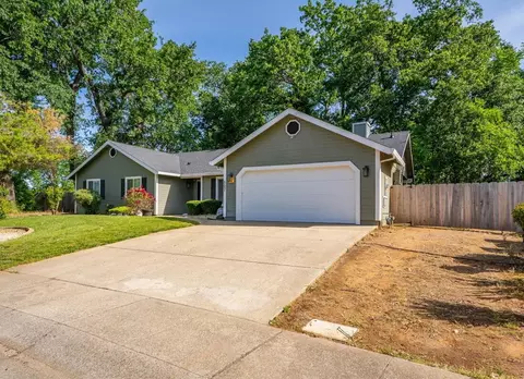 507 Olympic St, Redding, CA 96003