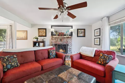 Living - 2151 Wilson Ave, Redding, CA 96002 photo 1 of 4