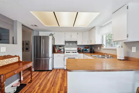 Kitchen - 2151 Wilson Ave, Redding, CA 96002 photo 1 of 3