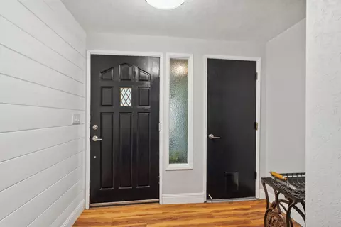 Entry Way - 2151 Wilson Ave, Redding, CA 96002 photo 1 of 2