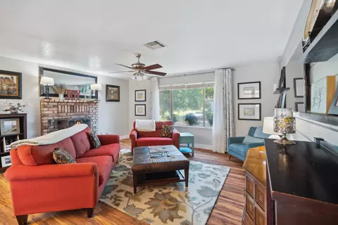 Living - 2151 Wilson Ave, Redding, CA 96002 photo 3 of 4