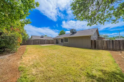 1565 Lacey Ln, Redding, CA 96003 photo 28
