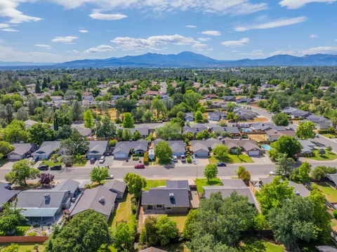 1565 Lacey Ln, Redding, CA 96003 photo 36