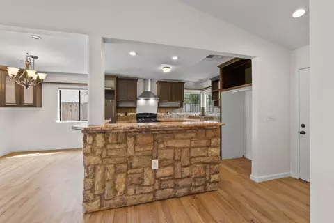 1565 Lacey Ln, Redding, CA 96003 photo 8