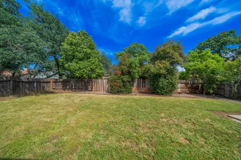 1565 Lacey Ln, Redding, CA 96003 photo 24