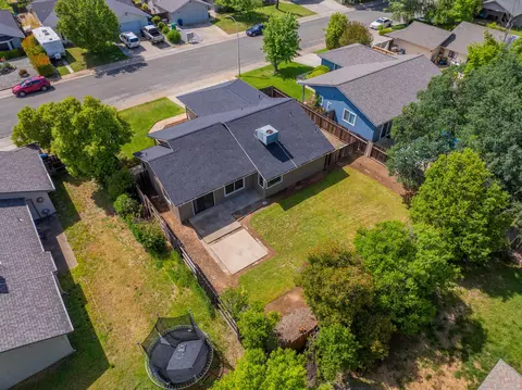 1565 Lacey Ln, Redding, CA 96003 photo 34