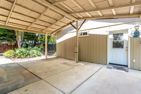 1556 Santa Fe Ave, Redding, CA 96003 photo 13