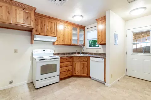 1556 Santa Fe Ave, Redding, CA 96003 photo 7