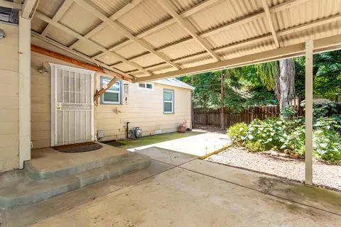 1556 Santa Fe Ave, Redding, CA 96003 photo 14