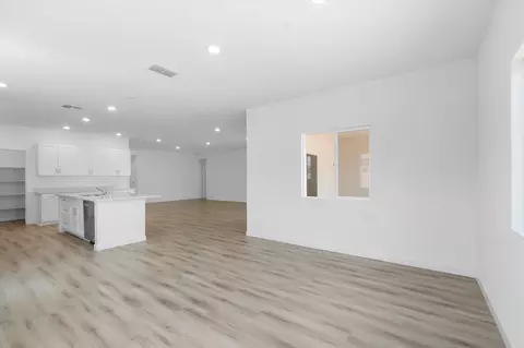 5555 Feathers Ave, Redding, CA 96002 photo 9
