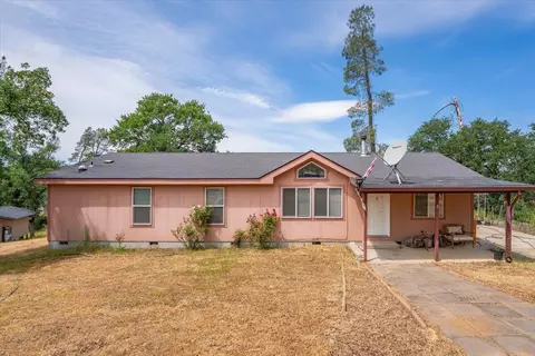 16605 Lassen Ave, Anderson, CA 96007