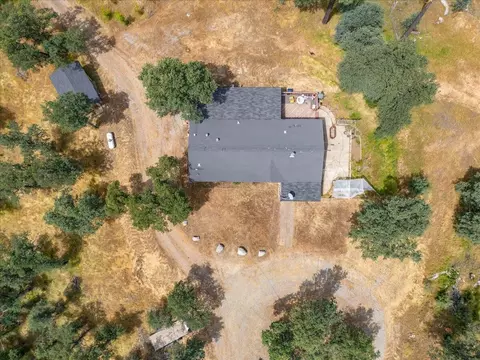 16605 Lassen Ave, Anderson, CA 96007 photo 2