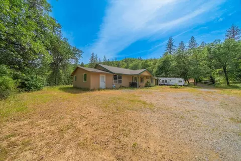 17171 Flanagan Rd, Redding, CA 96003 photo 3