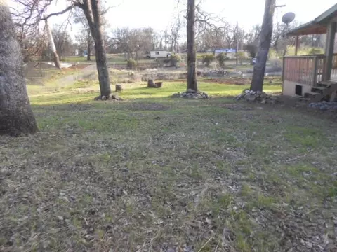 1090 Crooked Oak Ln, Redding, CA 96003 photo 3