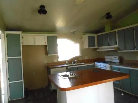 1090 Crooked Oak Ln, Redding, CA 96003 photo 6