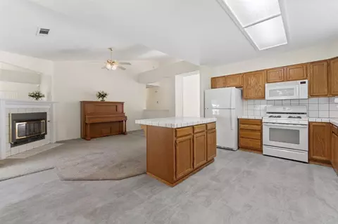 1366 Carla Cir, Redding, CA 96003 photo 12