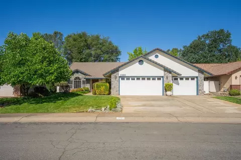 1366 Carla Cir, Redding, CA 96003