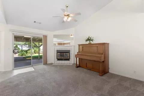 1366 Carla Cir, Redding, CA 96003 photo 14