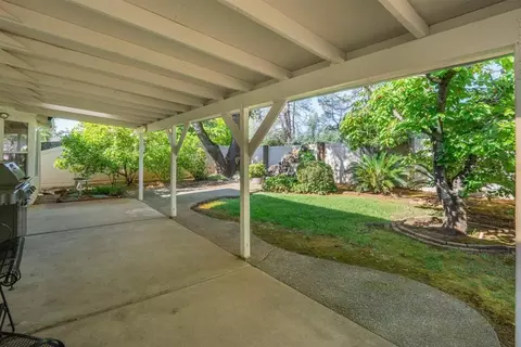 1366 Carla Cir, Redding, CA 96003 photo 32