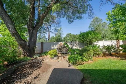 1366 Carla Cir, Redding, CA 96003 photo 36