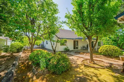 1366 Carla Cir, Redding, CA 96003 photo 41