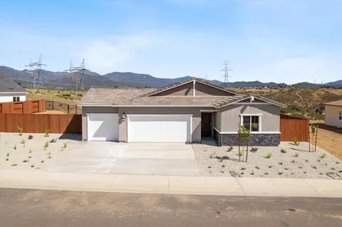 4216 Acadia Pl, Redding, CA 96001